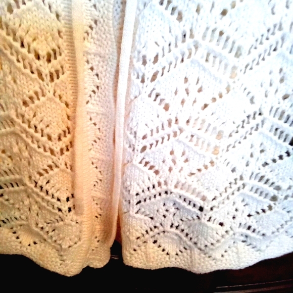 Dalia One Button Tie Waist Crochet Cardigan - Picture 3 of 9